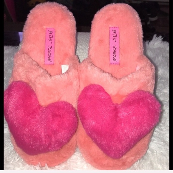 Betsey Johnson Shoes - Betsy Johnson furry house slippers NWOT